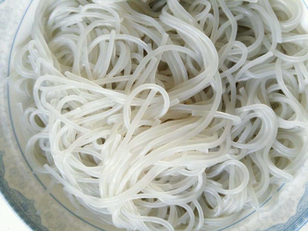 內(nèi)蒙古某鮮粉條查出鋁殘留超標(biāo)，食品安全檢測(cè)儀幫助企業(yè)解決此問(wèn)題